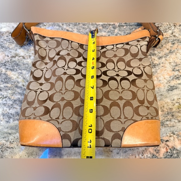 👜 Coach Signature Hobo Bag | Brown Canvas & Tan Leather | Adjustable Strap - Picture 3 of 16